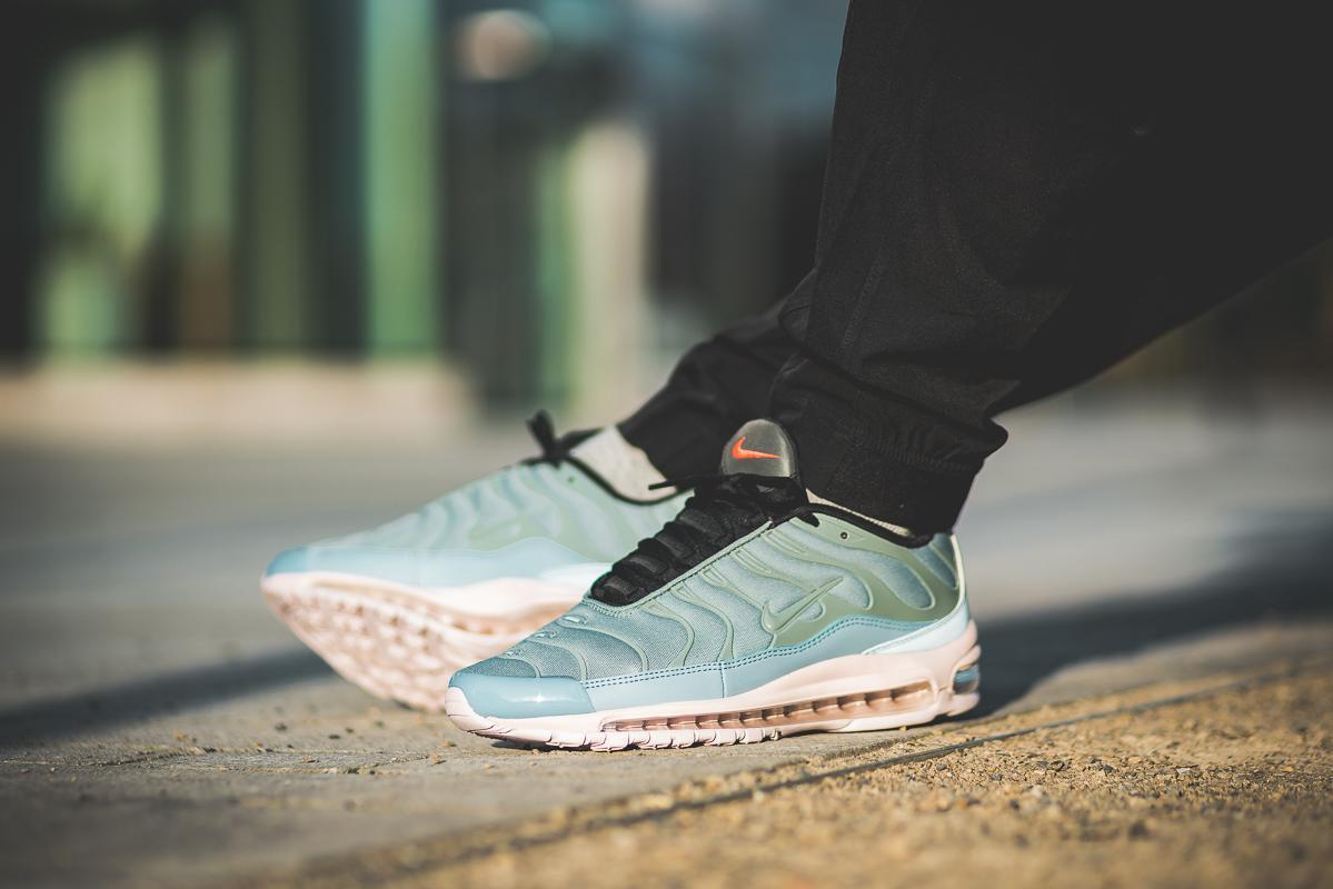 Nike air max plus 97 2024 mica green & barely rose